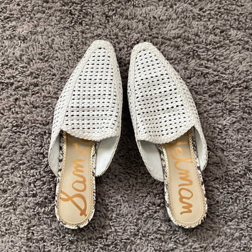 Sam Edelman white slides size 9